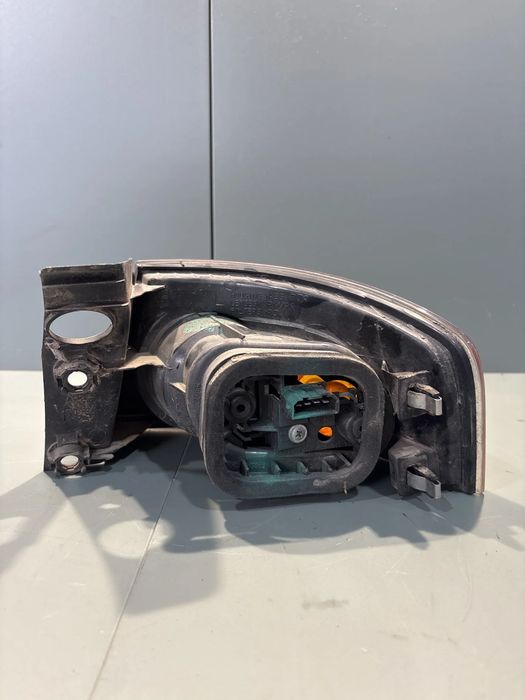 Lampa / Tripla stop stanga pe aripa Seat Ibiza 2004 1.2 MT (64 hp)
