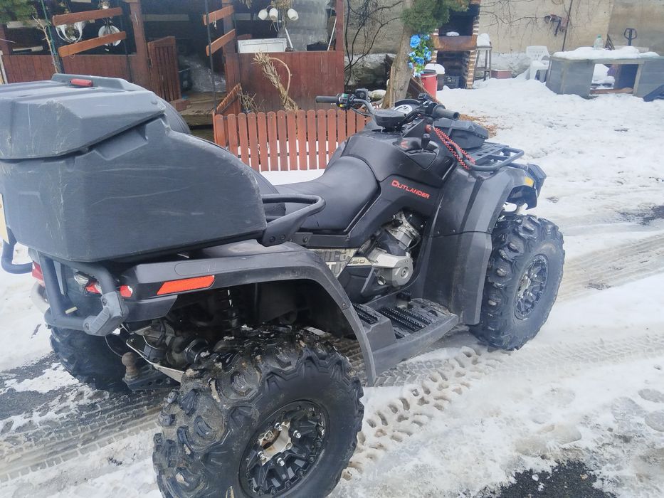 Vând schimb Can am 650 outlander xt max