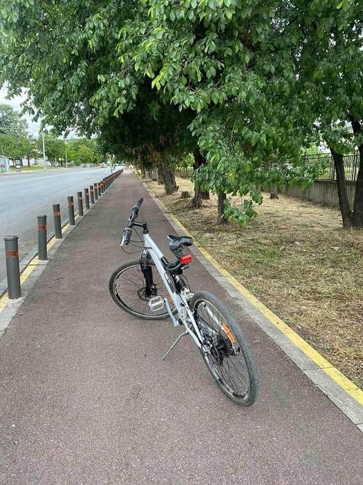 Велосипед Cube в комплект с още едно колело