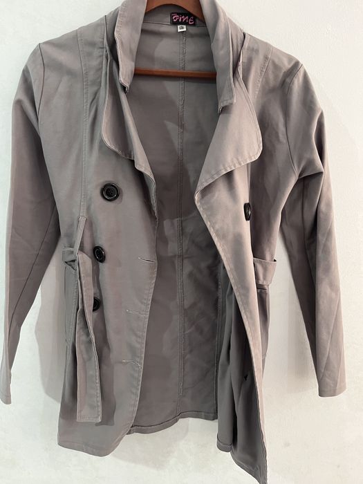 Тренч в сиво