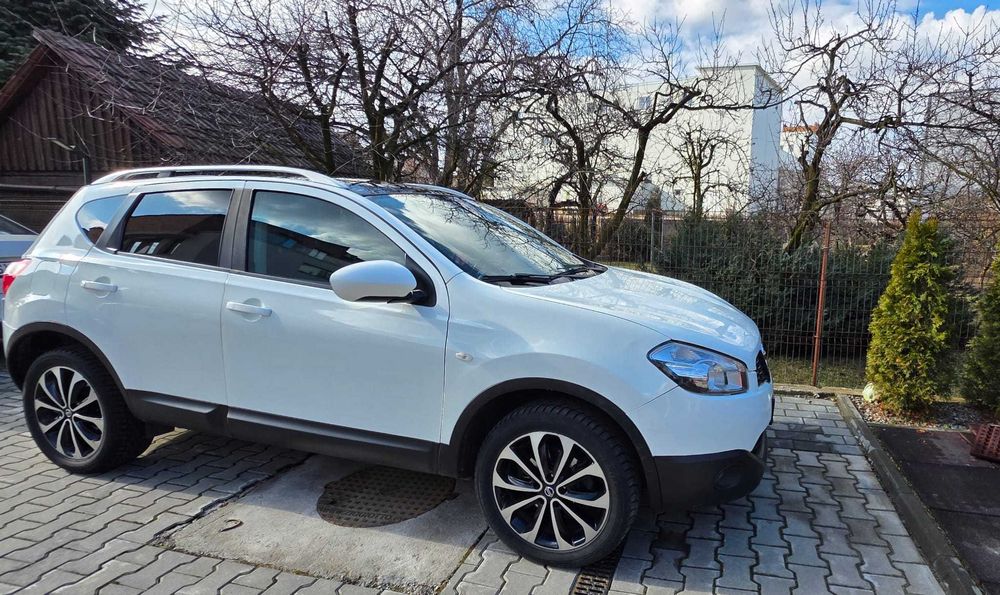 Vând Nissan Qashqai 2012