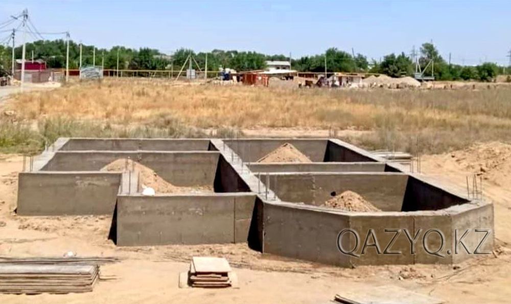 Бригада строителей. Черновой вариант и чистовой.