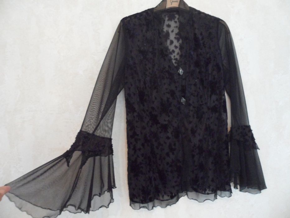 Продам шикарную блузку р. 44-46