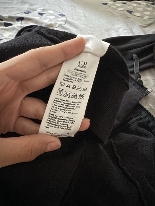 cp company zip