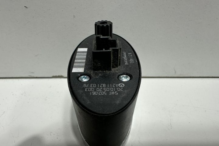 Buton deschidere haion A2118210379 Mercedes-Benz E-Class W211/S211