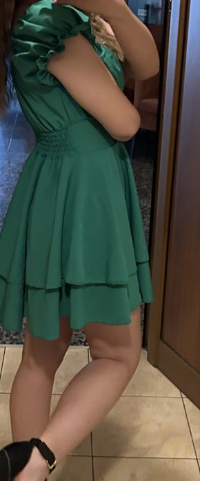 Зелена рокля, разкроена