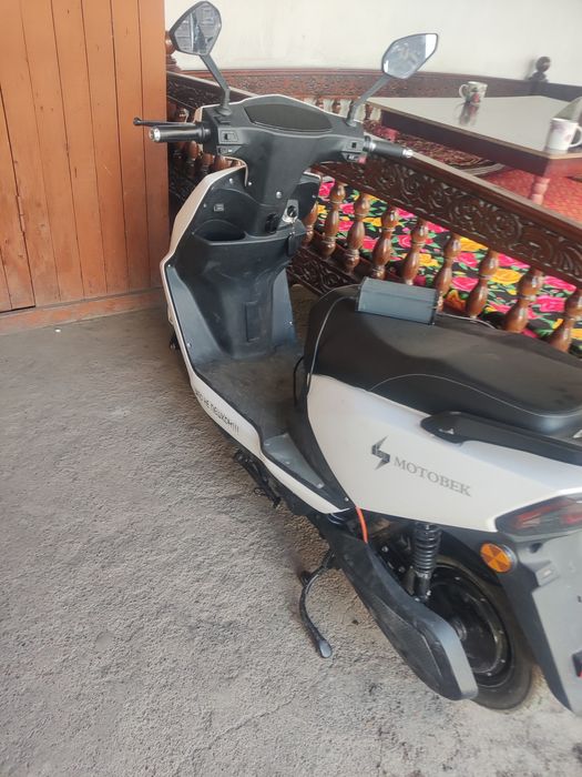 Скутер мотобайк   .