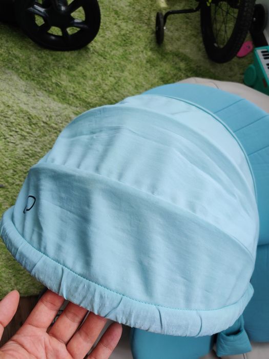 Продавам бебешка количка Quinny Moodd