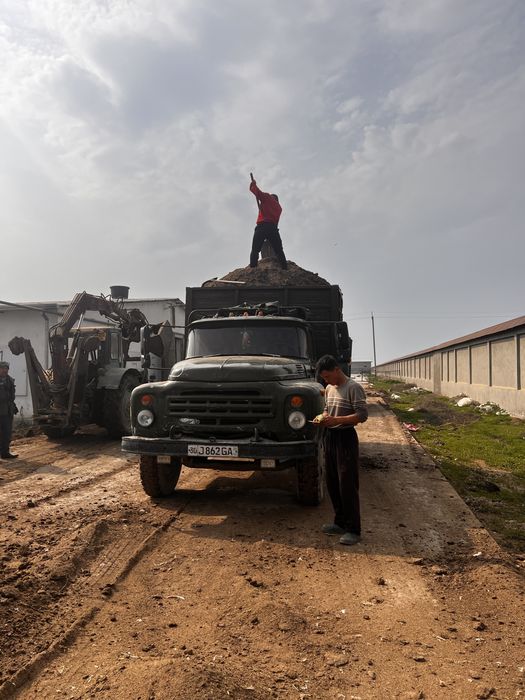 Zil yuk mashinasi sotiladi yaxshi holatda