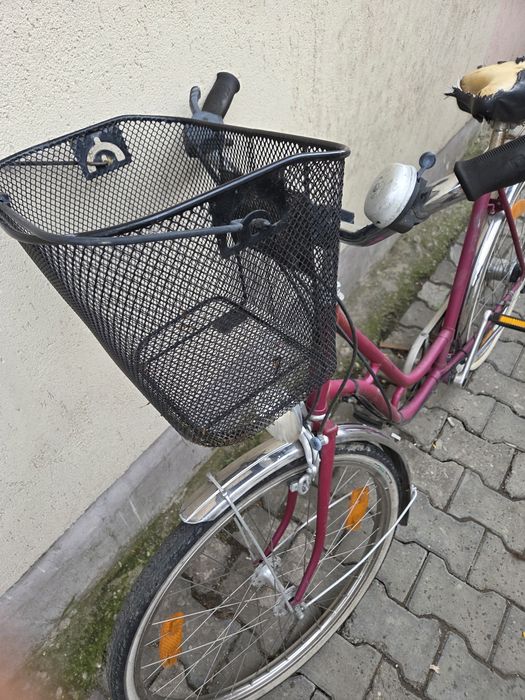 Bicicletă cu coș