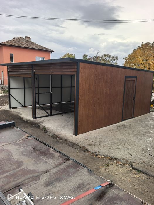 Произвежда гаражни клетки от термопанели