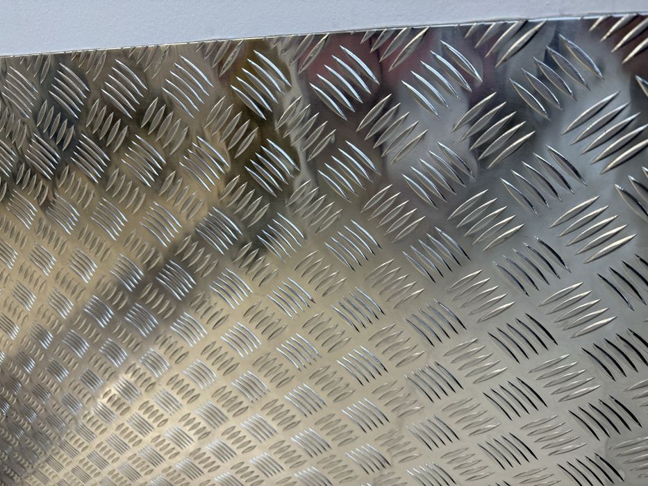 Tabla striata aluminiu trepte/ podine/ coltare