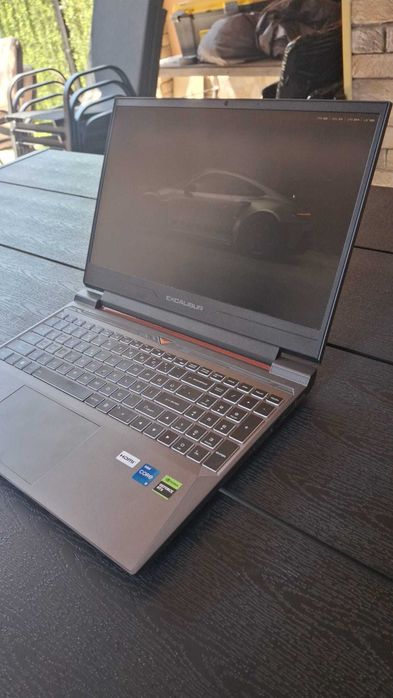 Геймърски лаптоп Casper Excalibur G870