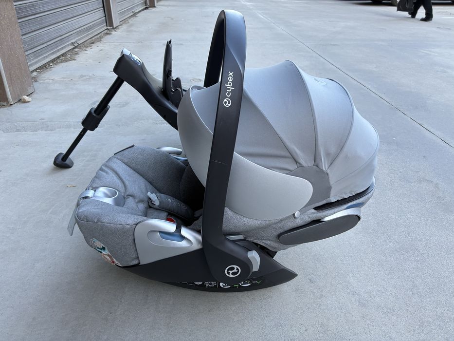 Cybex Cloud Z i-Size + база