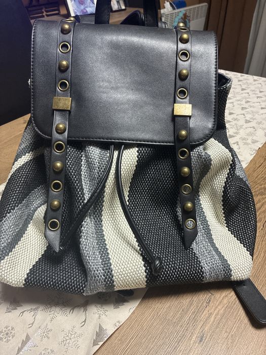 Чисто нова раница естествена кожа