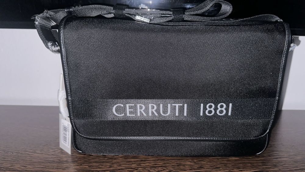 geanta cerruti 1881 nou cu etichetă