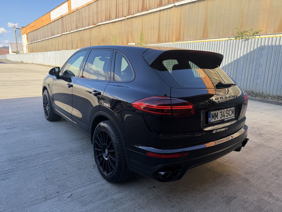 Vind Porsche Cayenne 3.0 tdi an 2016 stare foarte buna euro 6