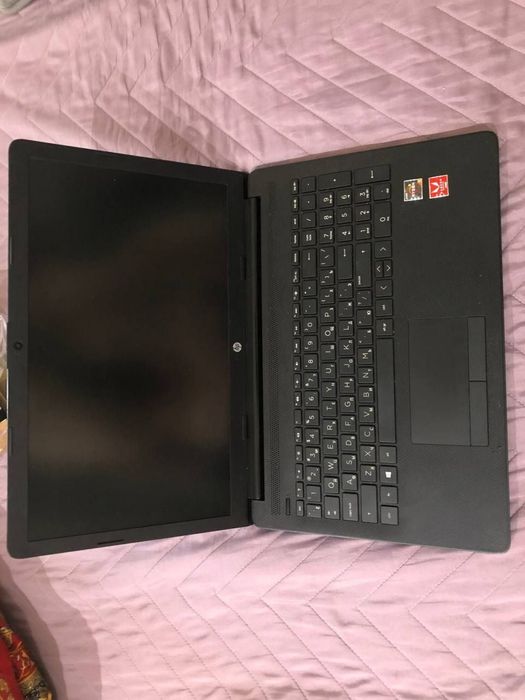 Ноутбук HP 15-db1093ur