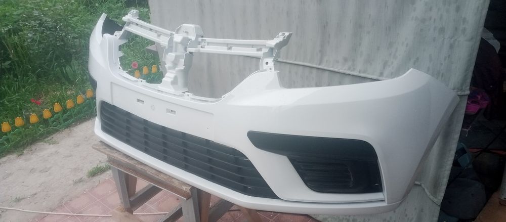 Бампер от Рено Логан