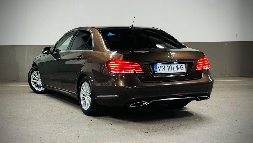 Mercedes-Benz E220 CDi 170 Cp Avantgarde 2015 Automata 9G Tronic