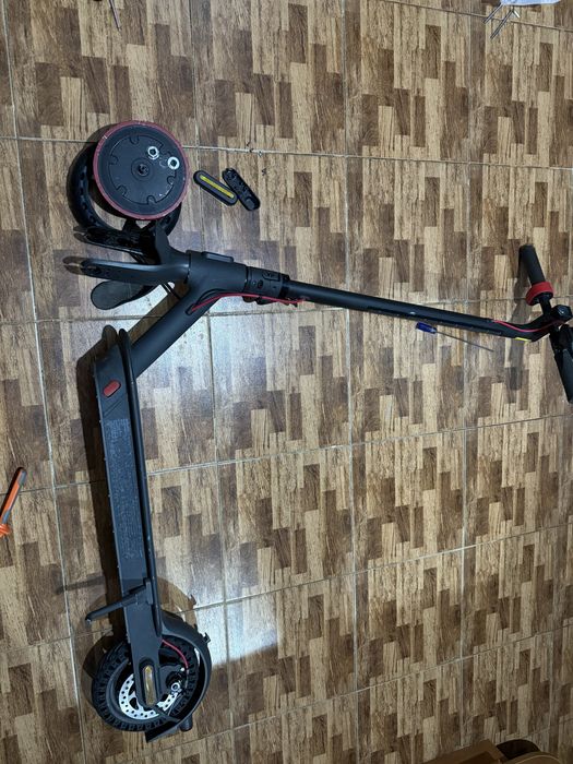Xiaomi Mi Electric Scooter Pro 2