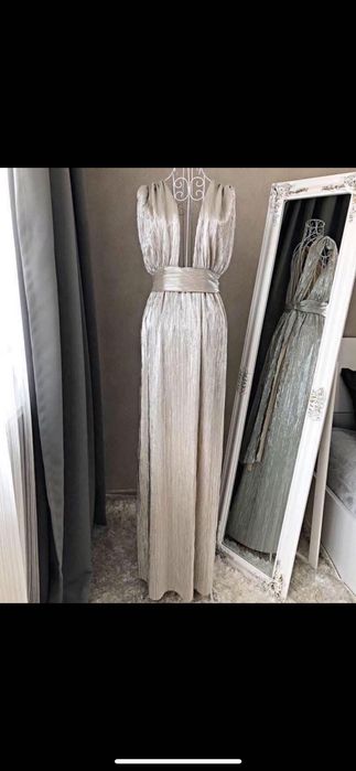 Официална дълга сребриста рокля