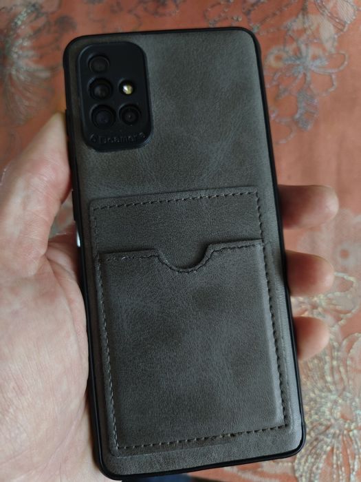 Продам Samsung A71