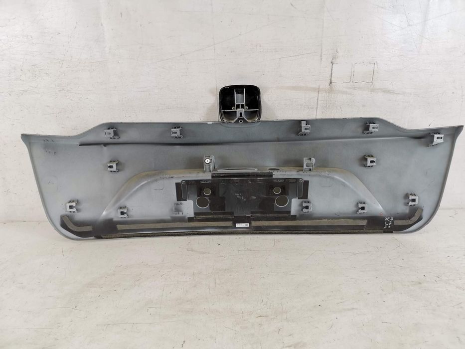 Хонда ХР-В / Honda HR-V Декоративен елемент/Орнамент за багажник В отл