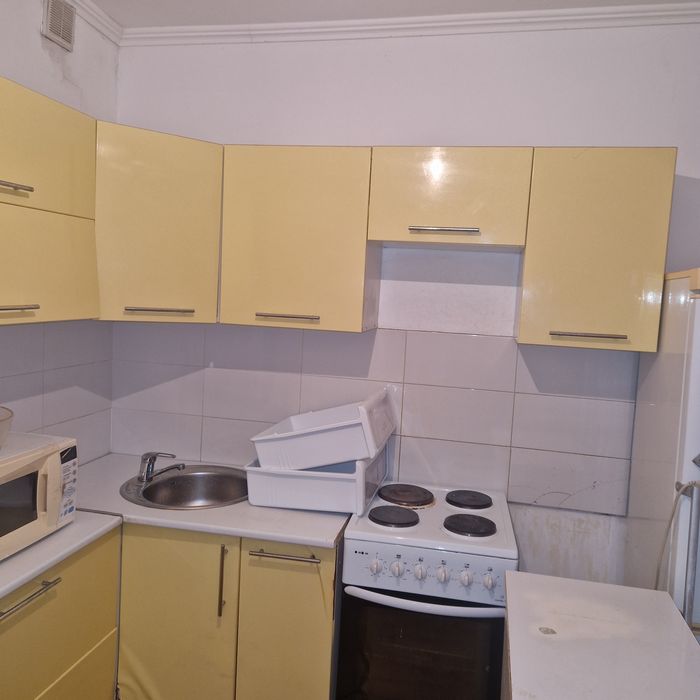 Срочно продам кухонный гарнитур