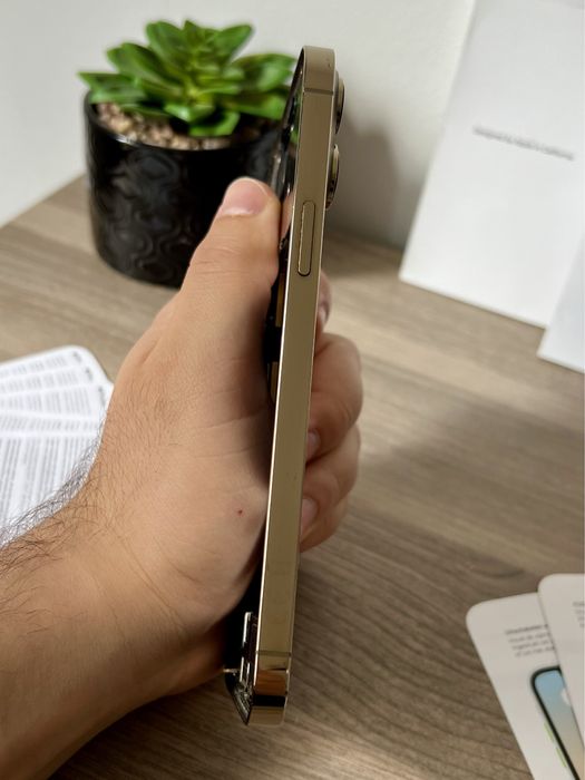 iPhone 13 Pro MAX, на части - корпус, батерия, камера, букса и др.