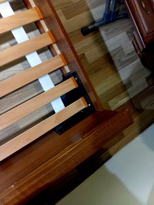 Продам спальный гарнитур