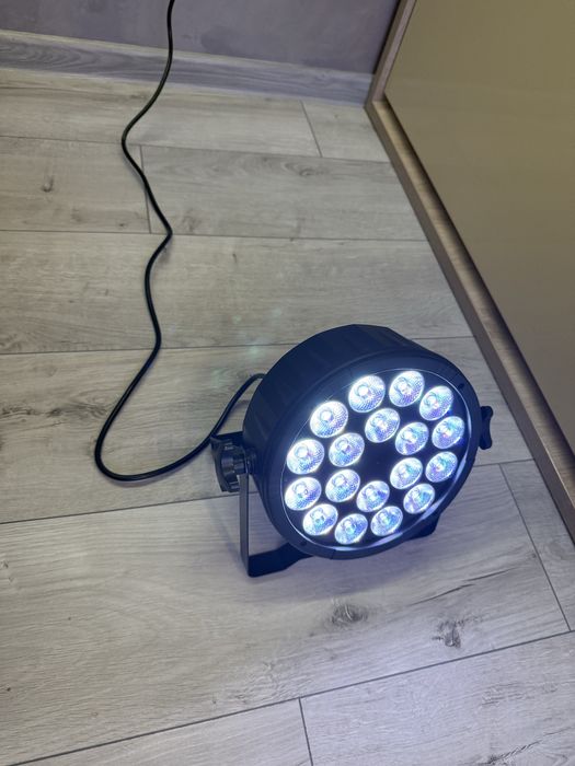 Proiector LED PAR 18x12W RGBW - NOU - lot 4 bucati