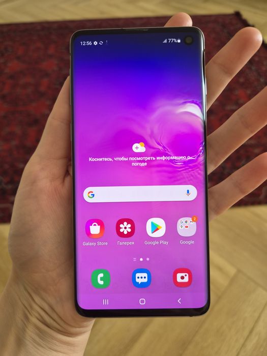 Смартфон Samsung Galaxy S10