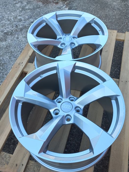 19.Audi Rotor27  S.line 9.0j et30   A4 A6 A7 A8 Q3 Q5 Чисто Нови

Нови