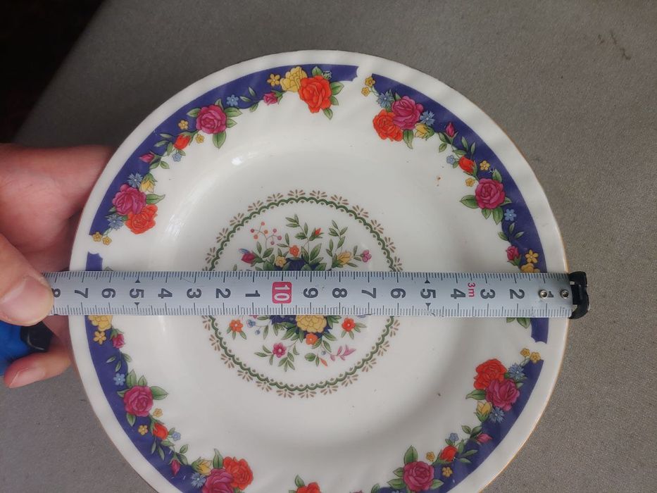 Тарелки новые 60 штук