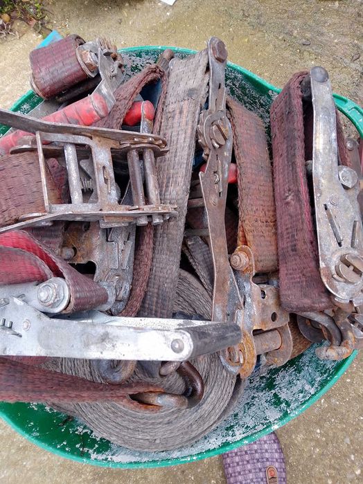 Колани с тресчотка