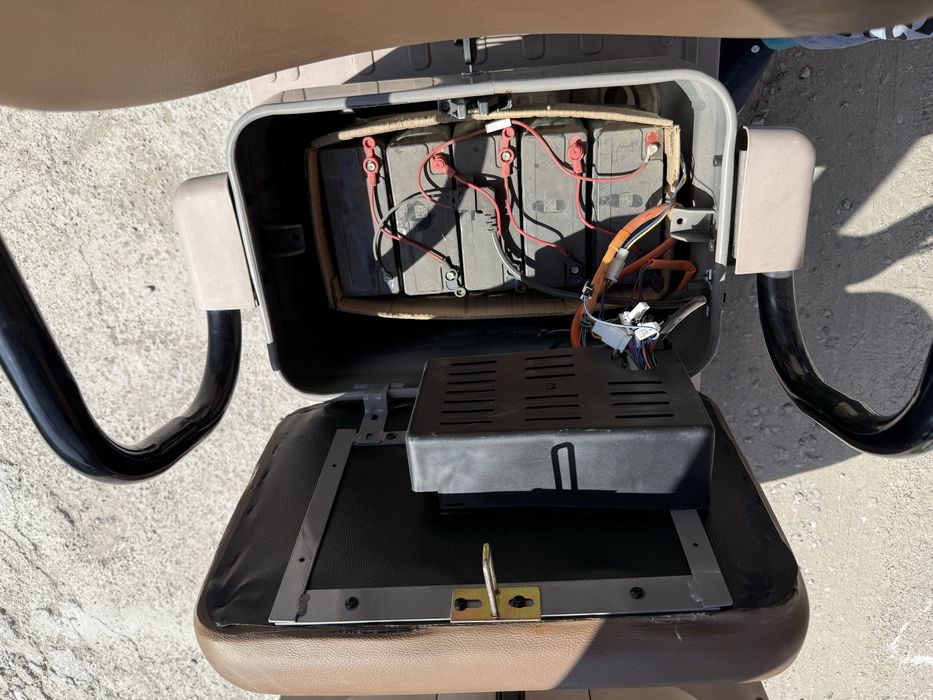 * трицикл электро 3-х местный б/у в отличном состоянии