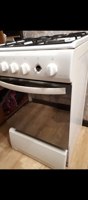 Продам газплиту  б/у