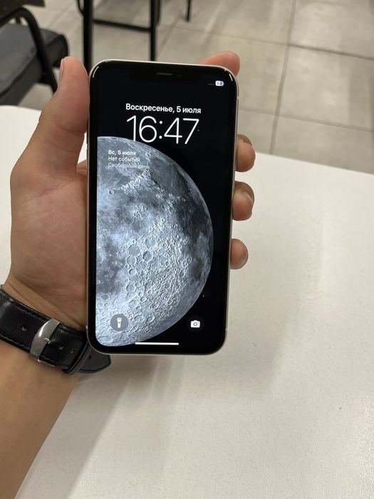 iPhone 11 белые цвет