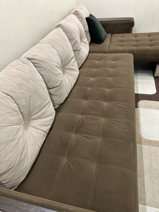 Диван угловой продам