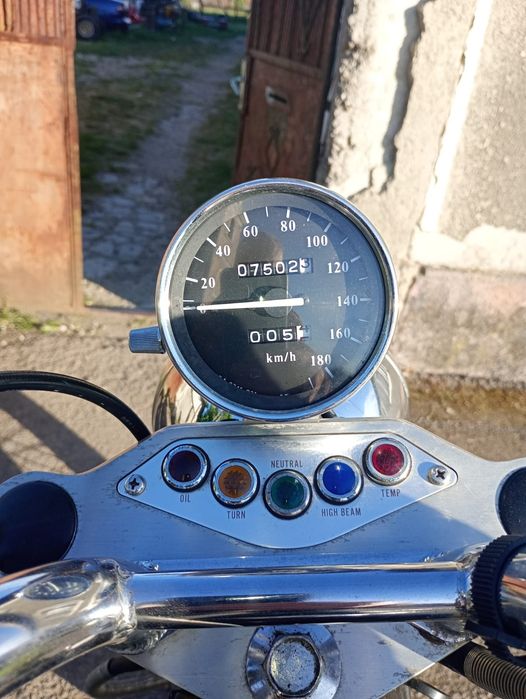 Vand motocicleta Kawasaki EN 500.