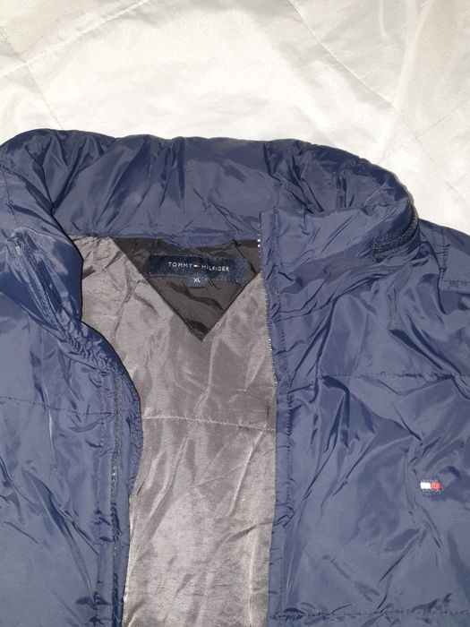 Елек Tommy Hifiger