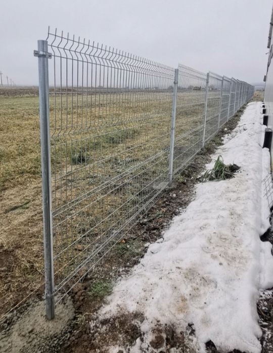 Confecționăm garduri și porți din plasa burdurata