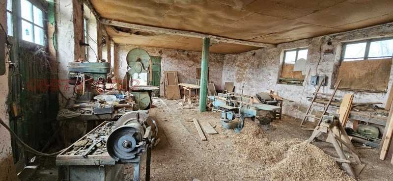 Продава се Промишлена сграда в Варна, Възраждане 1 - 256 кв.м за 157 €/кв.м - Снимка #6