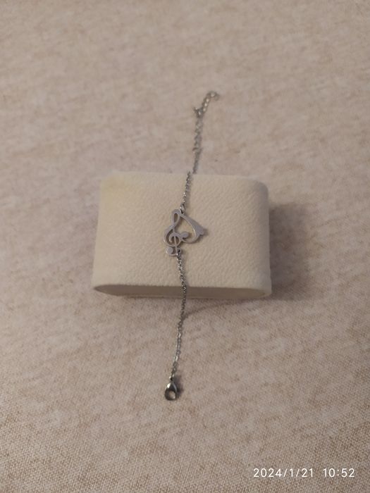 Продается новый женский браслет для любителей музыки