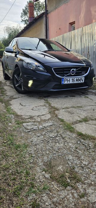 Volvo v40 R-Design D4 190cp