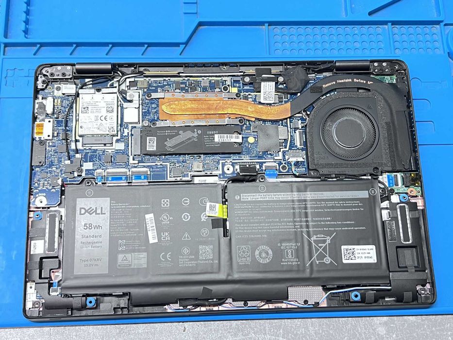 Dell Latitude 7330 13.3" i7-1265U 32GB DDR4 1020GB/ с гаранция