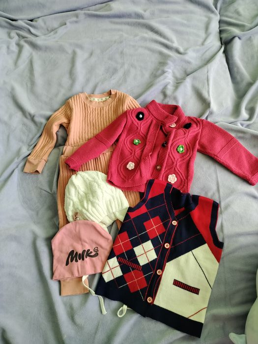 Отдам вещи на девочку