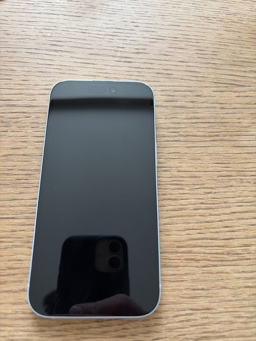 Iphone 15 128gb ,бял