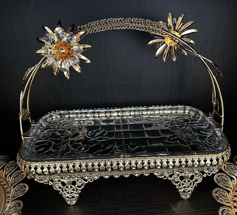 Продам вазы посуду